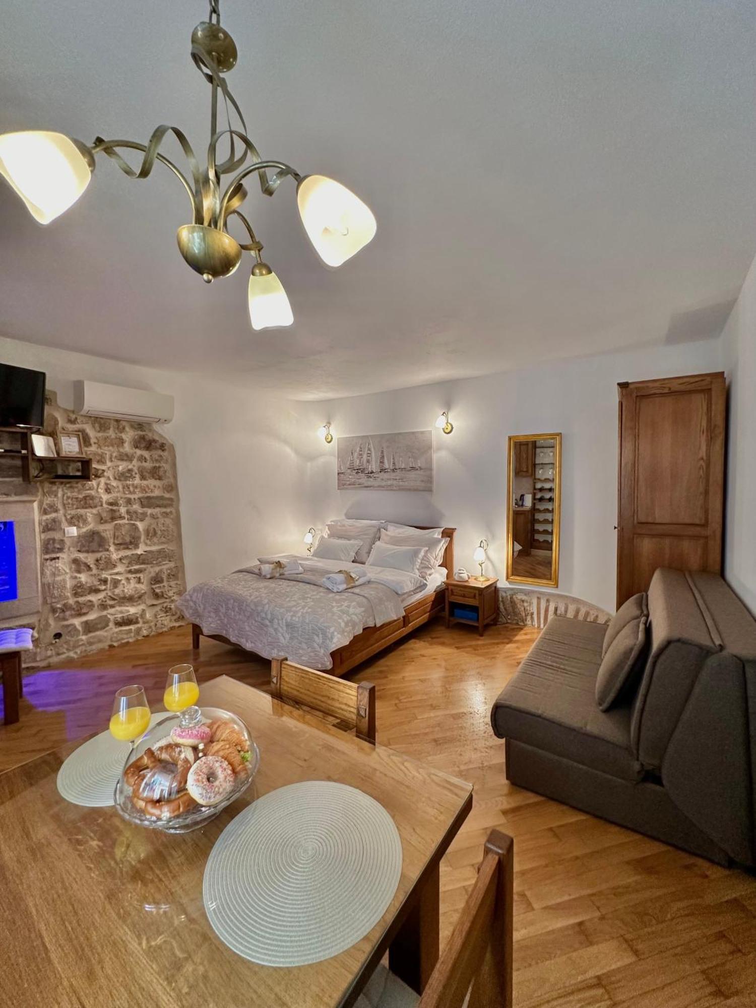 Diocletian Wine Studio Apartment II スプリト エクステリア 写真
